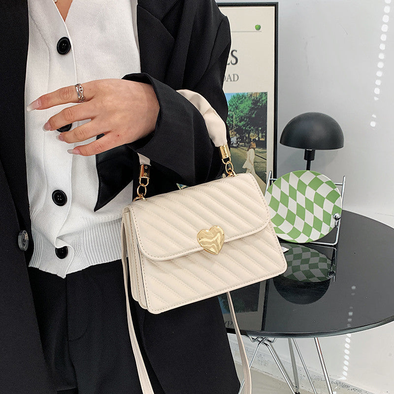 Heart Chain Shoulder Bag